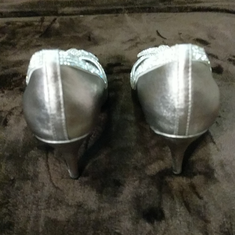 Shoes - Picture 3 of 3